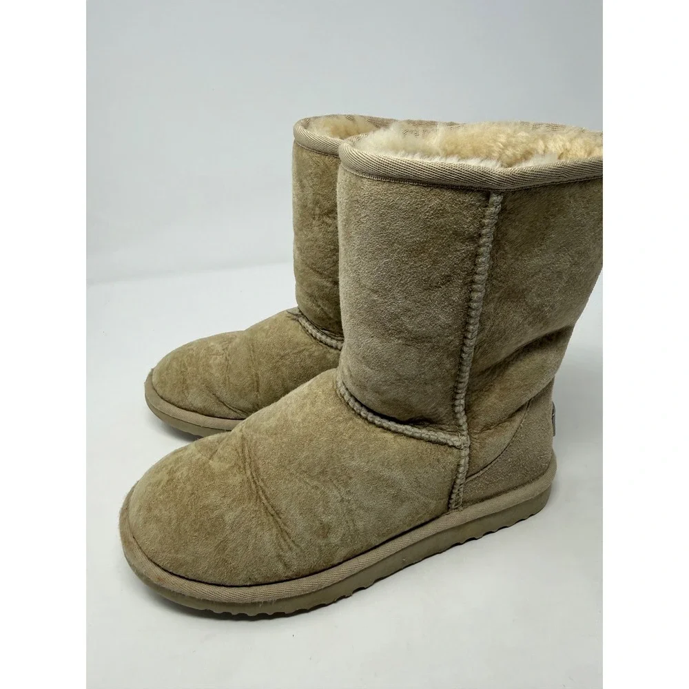 UGG Australia Classic Short 5831 Sand Tan Suede Sheepskin Boots Womens 6